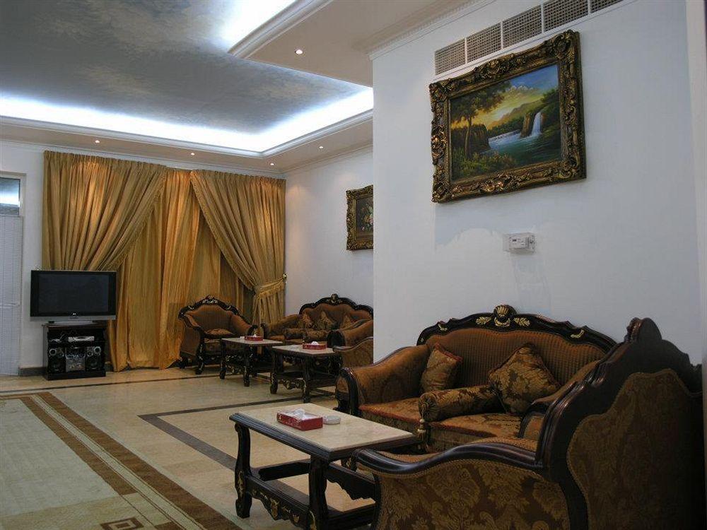 Royal Residence Hotel Apartments Umm al-Quwain Exteriör bild