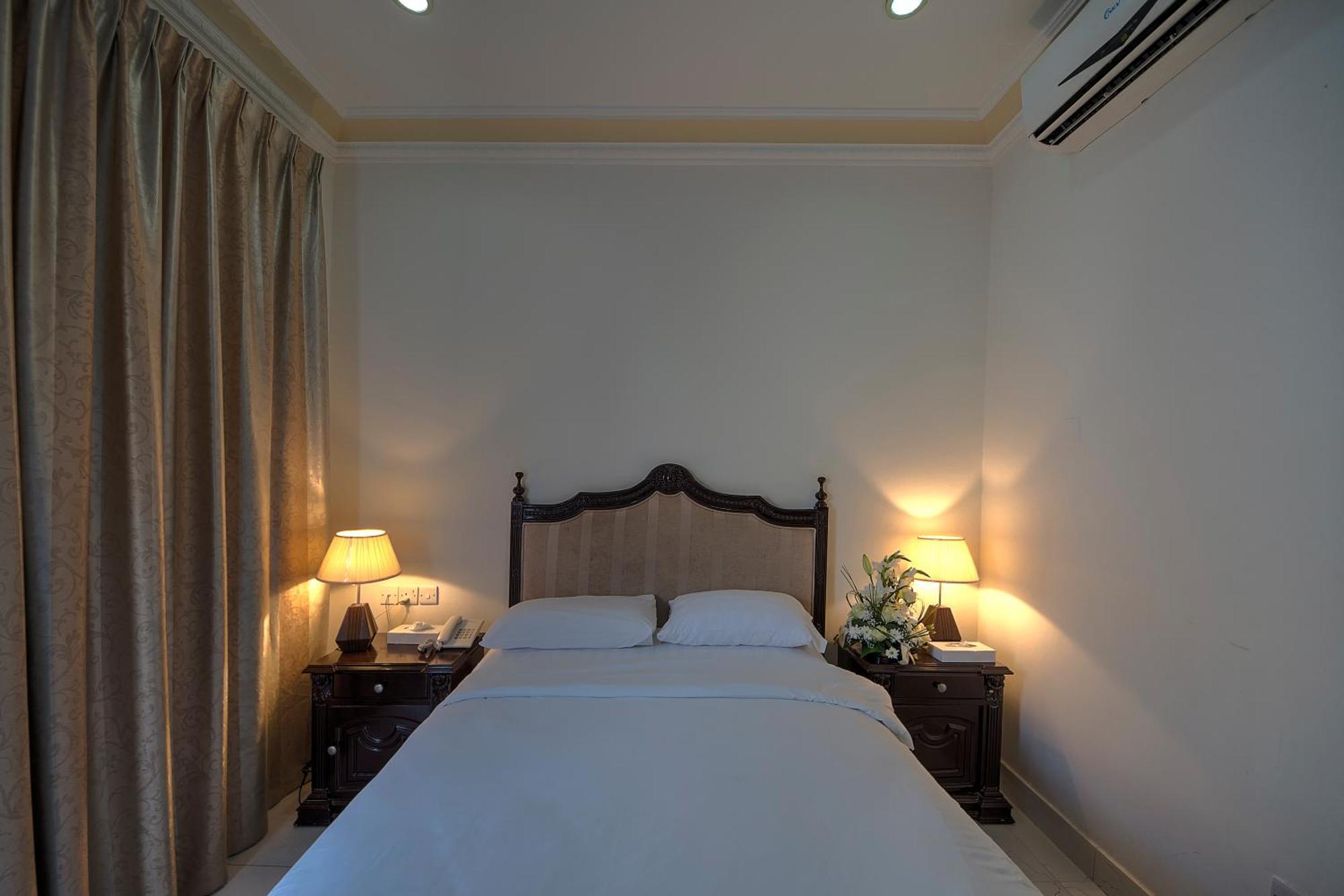 Royal Residence Hotel Apartments Umm al-Quwain Exteriör bild