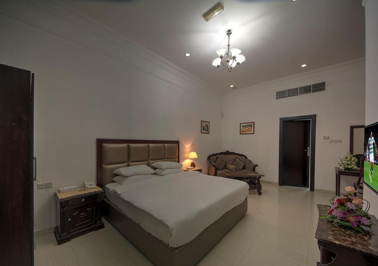 Royal Residence Hotel Apartments Umm al-Quwain Exteriör bild